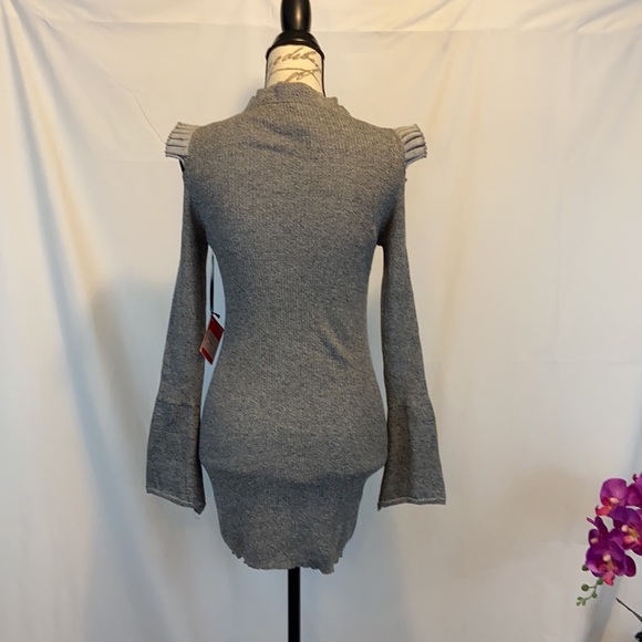 Yoki Women’s Gray Stretch Cold Shoulder Sweater Dress Size Large - Picture 2 of 8